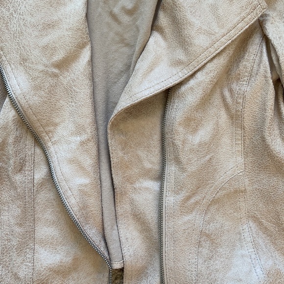 suede like jacket - Picture 2 of 3